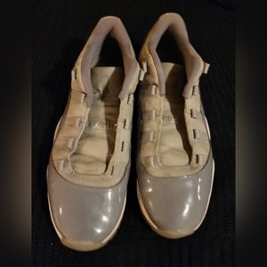 Jordan 11s Low